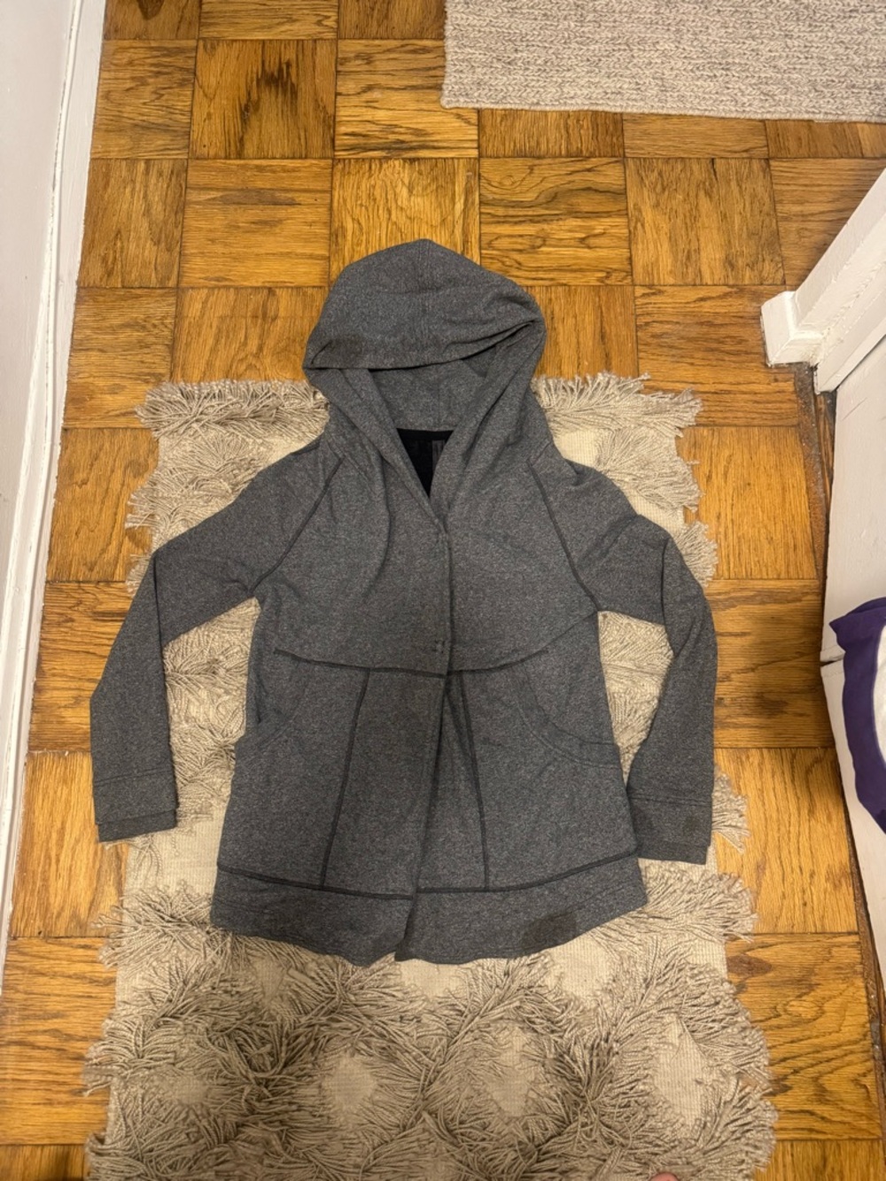 Lululemon Size 6 Gray Snap Hooded Athletic Centre Wrap Jacket Sweatshirt